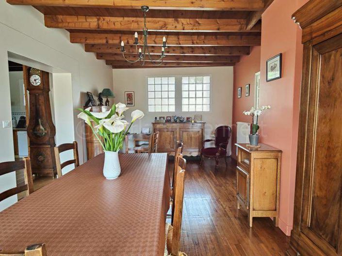 Image No.6-Maison de 4 chambres à vendre à Civray