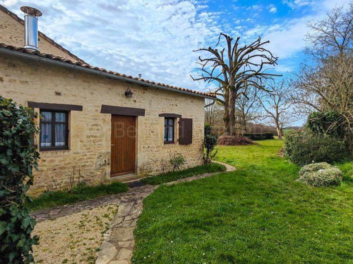 Image No.12-Maison de 1 chambre à vendre à Sauzé-Vaussais