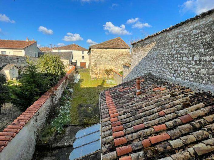 Image No.11-Maison de 2 chambres à vendre à Sauzé-Vaussais