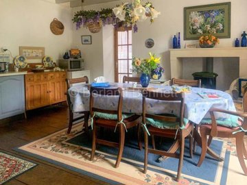 0ab2107b-2e6e-f67a-86bd-c4508b99ec40