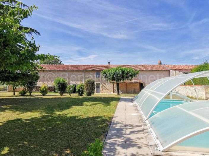 Image No.19-Maison de 2 chambres à vendre à Civray