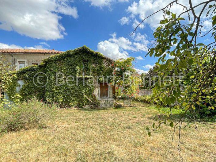 Image No.17-Maison de 7 chambres à vendre à Sauzé-Vaussais