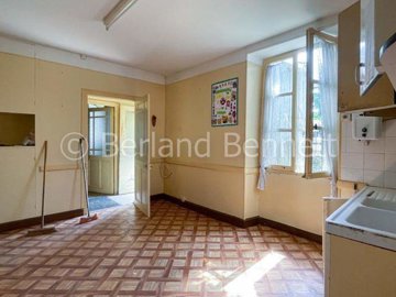 6857dc40-037c-32bd-5c62-7fee6f9d3989