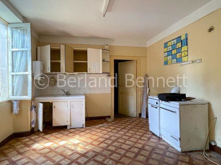 Image No.3-Maison de 7 chambres à vendre à Sauzé-Vaussais