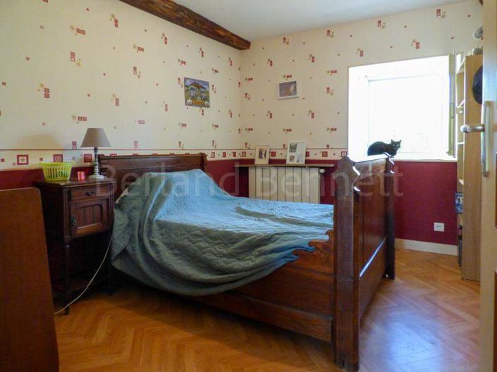 Image No.8-3 Bed House for sale