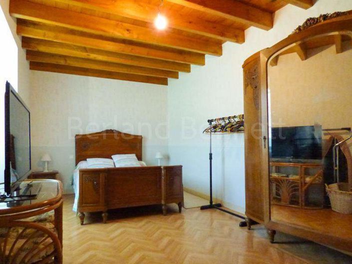 Image No.9-3 Bed House for sale