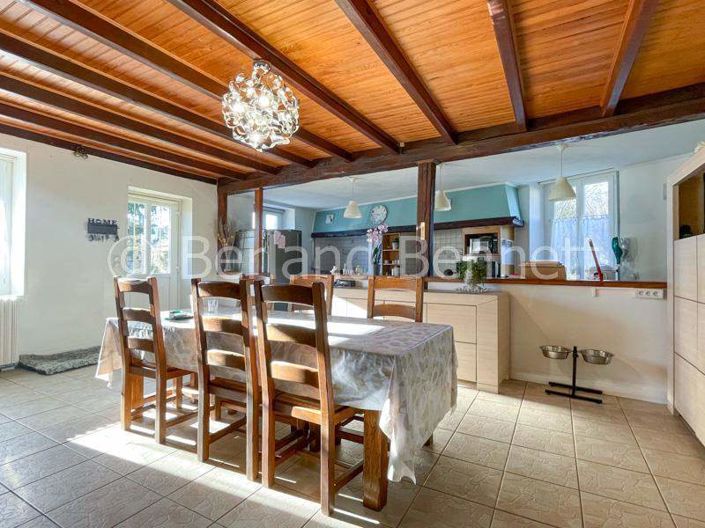 Image No.5-Maison de 5 chambres à vendre à Chef-Boutonne