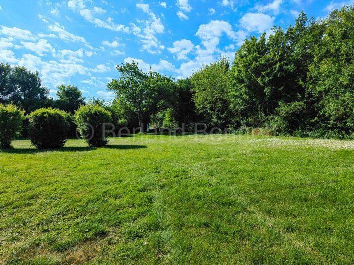 Image No.40-Maison de 4 chambres à vendre à Lezay