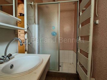 bcb39f40-c6f9-f4d2-4295-58172bef1252