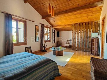 e1ff3978-bf84-952c-c7bb-5b93694f97a2