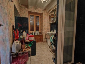 75903644-fcba-a3be-8f5b-4a885b913fa7