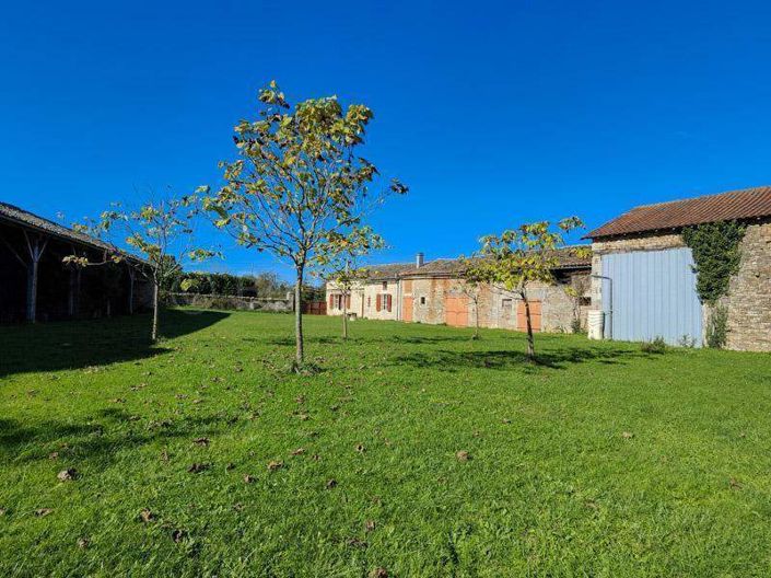 Image No.23-Maison de 4 chambres à vendre à Sauzé-Vaussais