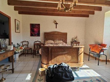 805e5e93-22fc-a0a7-0149-d7a230eaac09