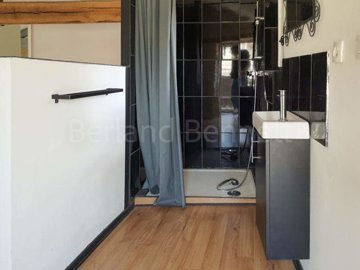 645f6a55-42aa-cb4f-fec3-c3a3f7d61df3