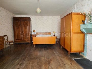 ffe17d93-2aea-e940-21ef-c64df8019411