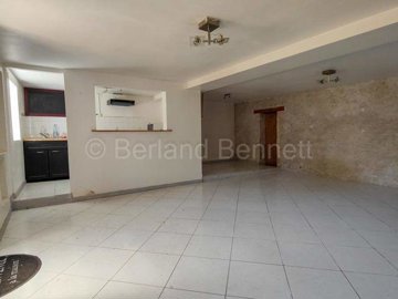 a095a990-be36-c33f-9227-cba329304289