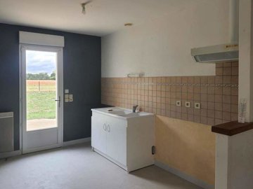 6d40c5fe-e475-34d2-ec65-f660c946e038