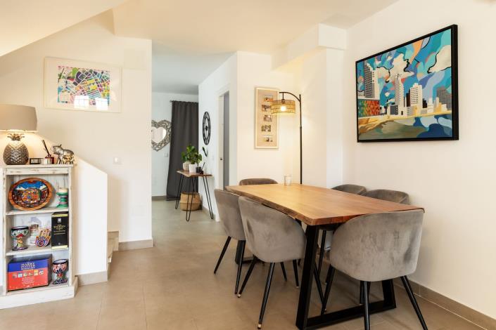 Image No.8-4 Bed Townhouse for sale