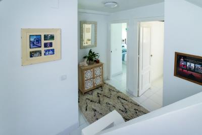 12-53013098fcab6c38b1379cd33298e050