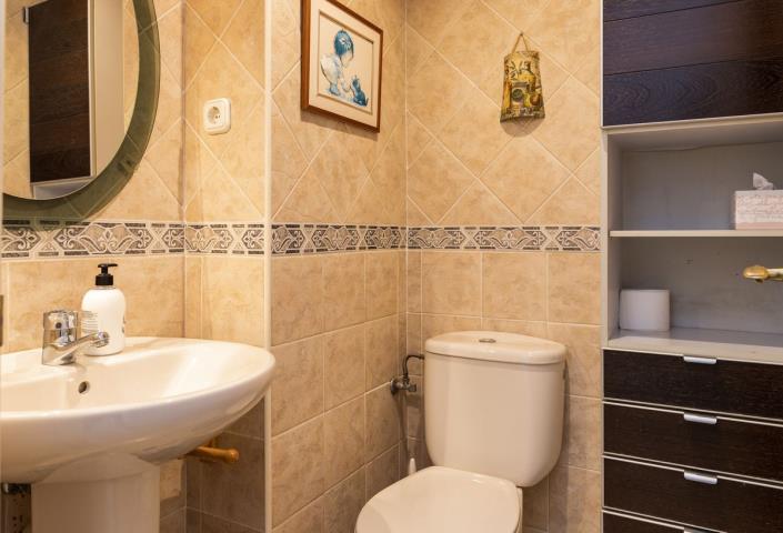 Image No.13-2 Bed Apartment for sale