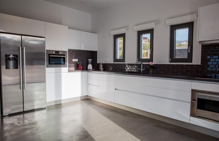 Image No.12-5 Bed Villa for sale