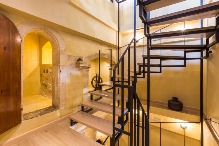 Image No.23-5 Bed Mansion for sale