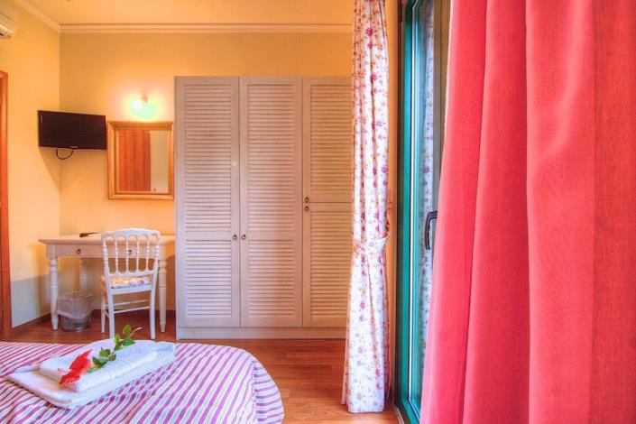 Image No.11-4 Bed Villa for sale