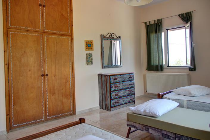 Image No.15-6 Bed House for sale