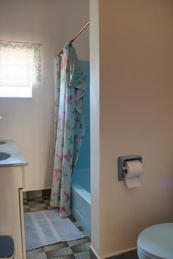 Image No.16-6 Bed House for sale