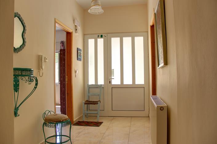 Image No.18-6 Bed House for sale