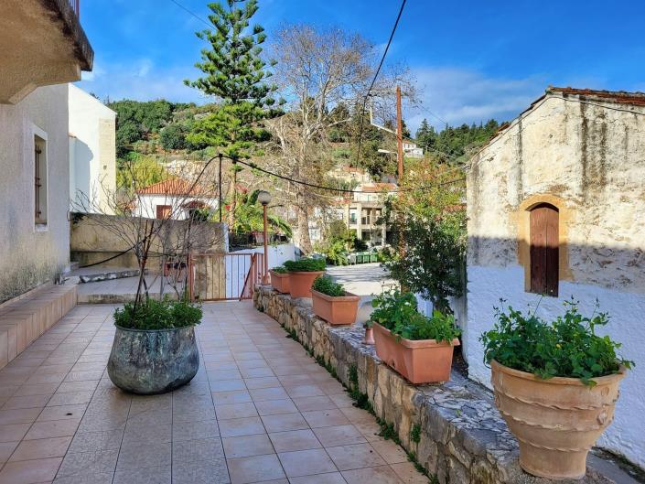 Image No.29-6 Bed House for sale