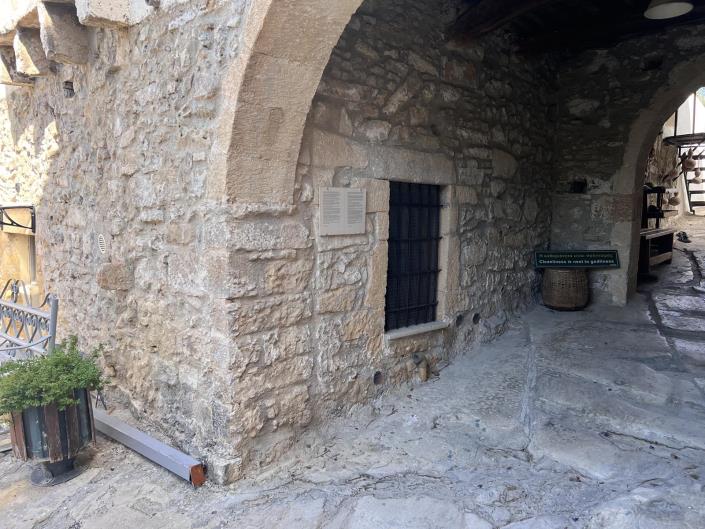 Image No.25-3 Bed House for sale