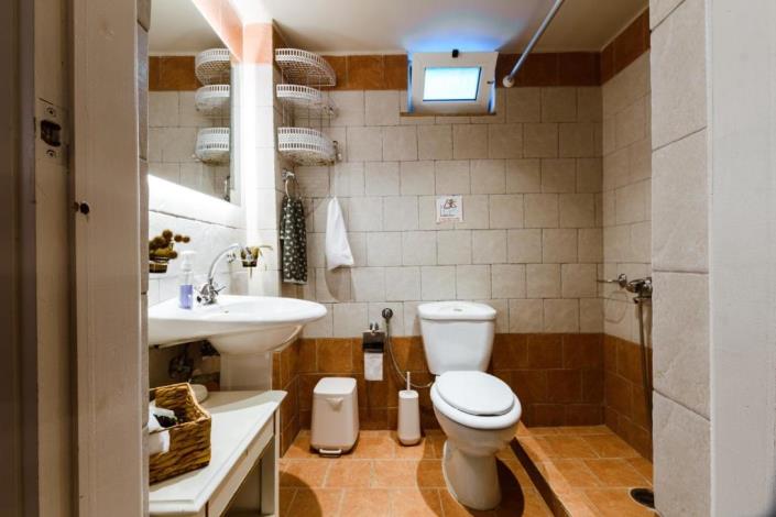 Image No.2-2 Bed Maisonette for sale