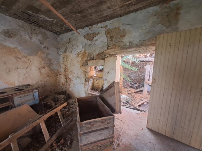 Image No.8-3 Bed House for sale