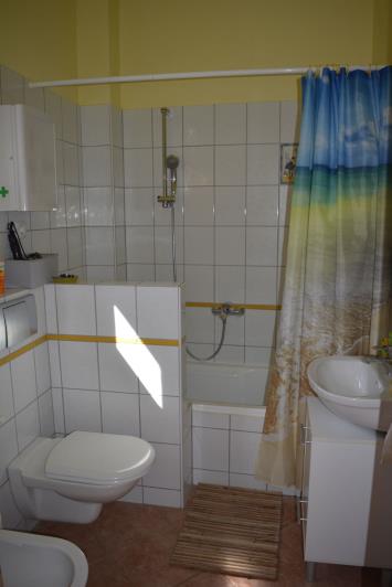 Image No.24-5 Bed House for sale