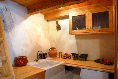 Stone-guesthouse-for-sale-in-Crete-Greece--2-