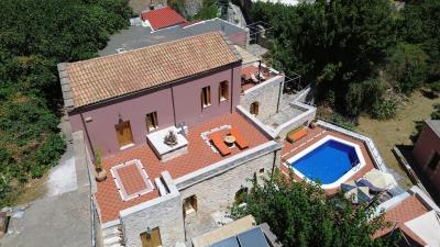 Stone-guesthouse-for-sale-in-Crete-Greece--4-
