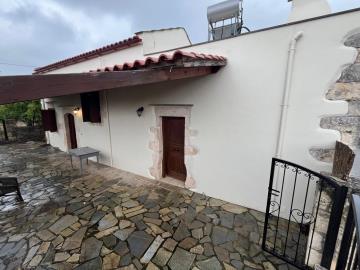 Stone-house-for-sale-in-Chania-Crete--10-