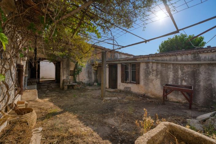 Image No.21-Maison à vendre à Xirosterni