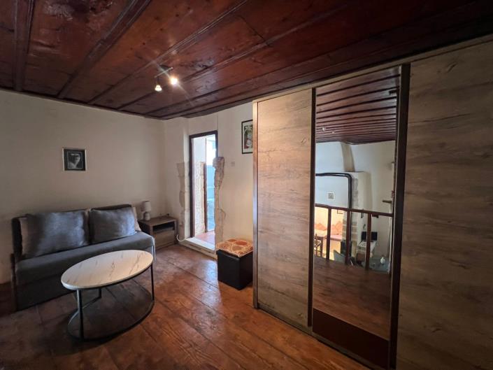 Image No.31-2 Bed House for sale