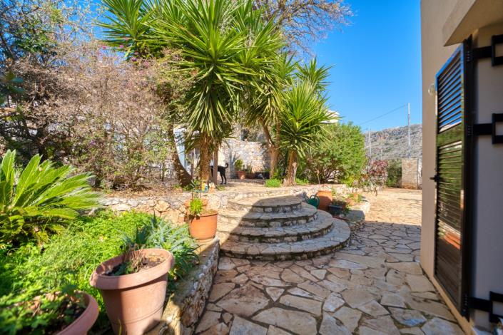 Image No.21-2 Bed House for sale