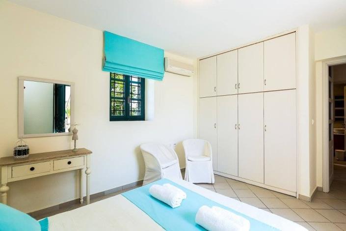 Image No.5-2 Bed Villa for sale