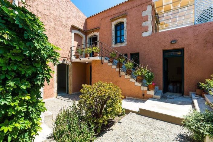 Image No.2-2 Bed Villa for sale