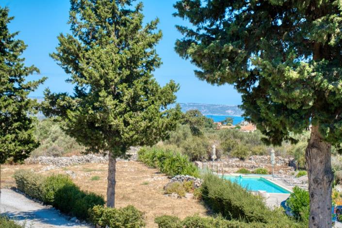 Image No.14-Villa de 4 chambres à vendre à Xirosterni