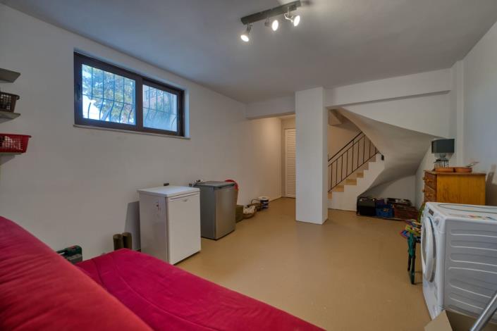 Image No.21-Villa de 4 chambres à vendre à Xirosterni