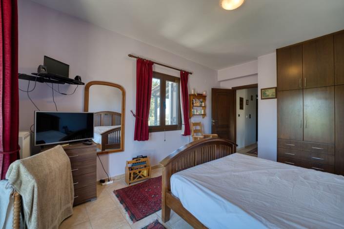 Image No.24-Villa de 4 chambres à vendre à Xirosterni