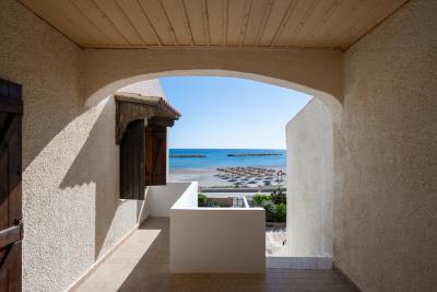 Beachfront-House-for-sale-in-Chania-Crete--12-