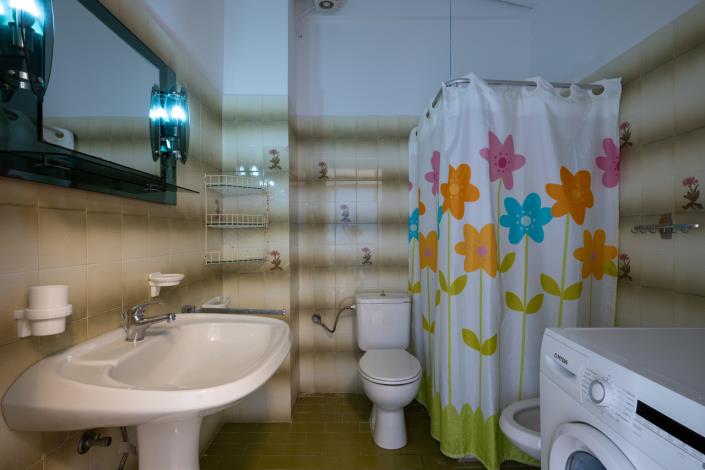 Image No.24-4 Bed House for sale