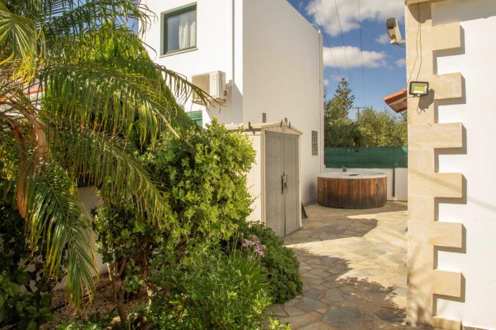 Image No.27-2 Bed Villa for sale