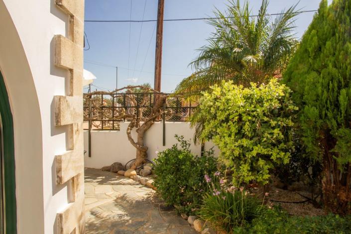 Image No.28-2 Bed Villa for sale